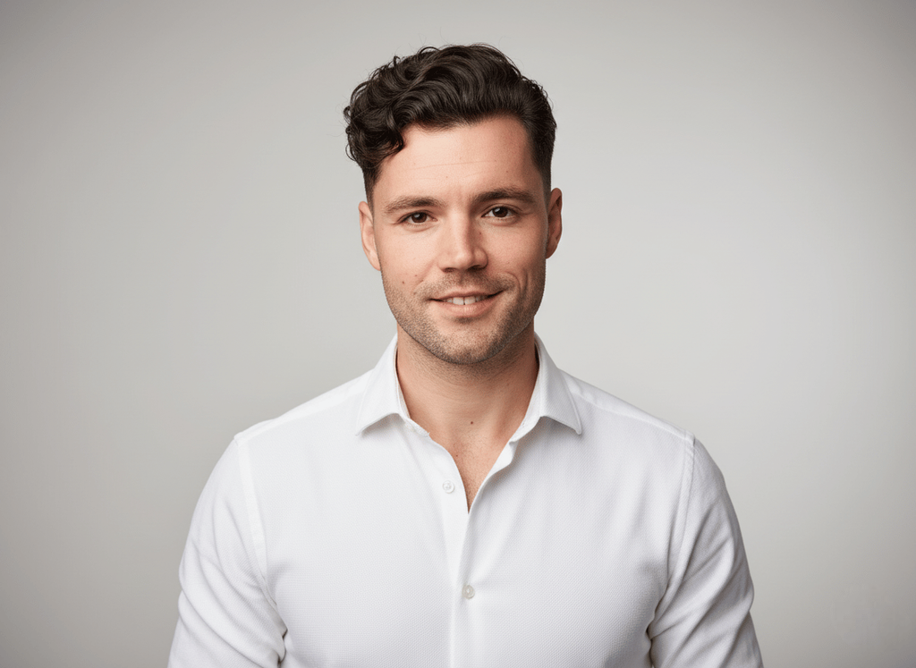 Lukas Waidelich — Co-Founder & Managing Director